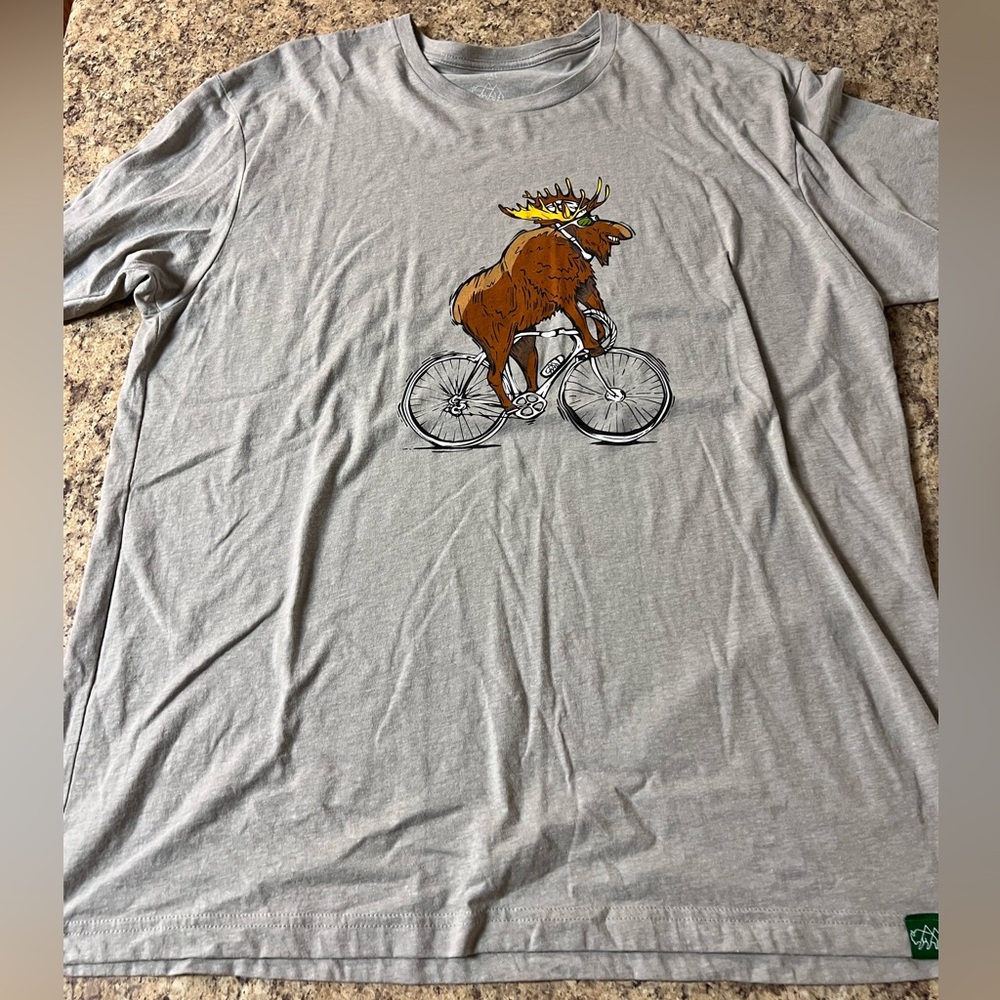 NWOT Wild Tribute Moose Riding Bike t shirt national park